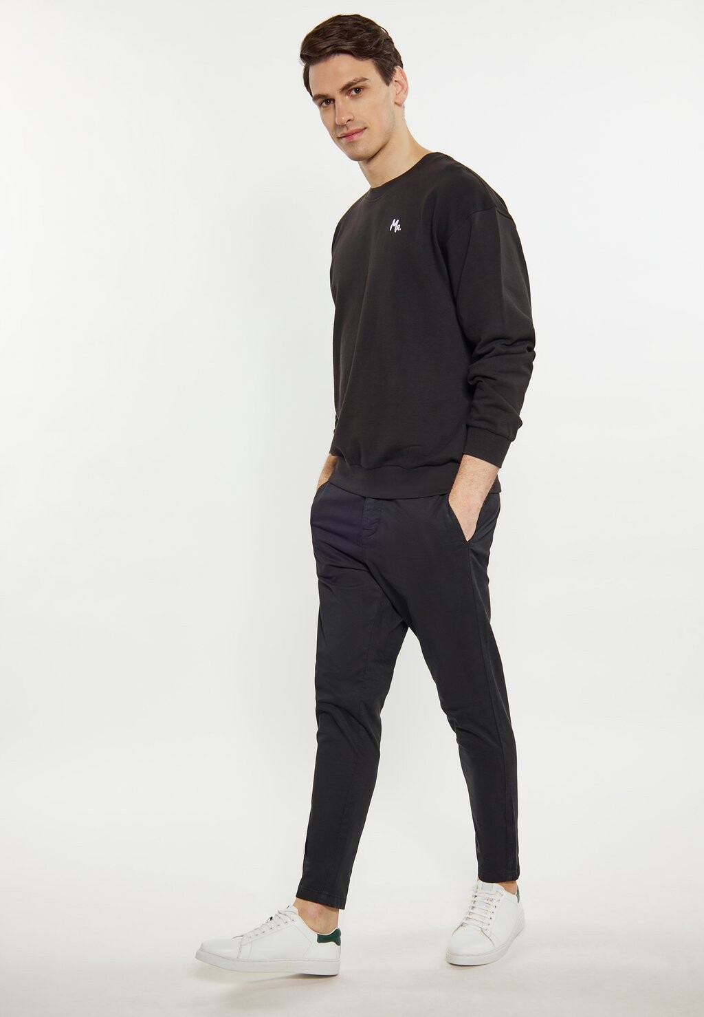 Толстовка Mo, черный
Толстовка Mo, черный