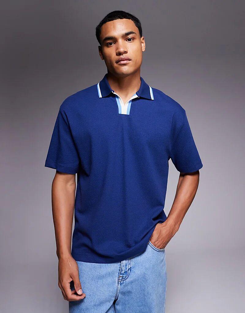 Свободная фактурная рубашка-поло ASOS DESIGN синего цвета с контрастным воротником
Свободная фактурная рубашка-поло ASOS DESIGN синего цвета с контрастным воротником
