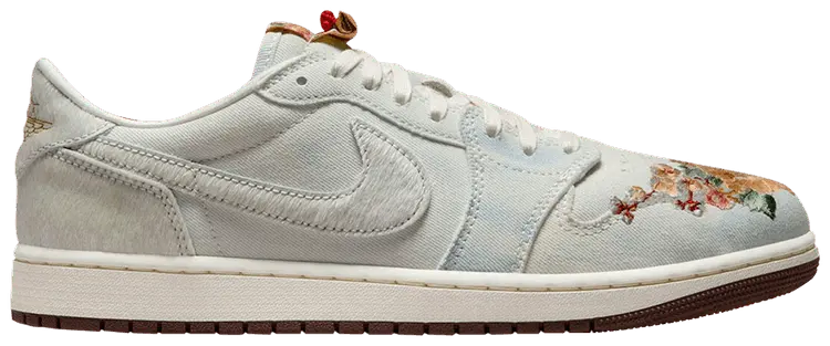 Кроссовки Air Jordan 1 Low OG 2026, серый
Кроссовки Air Jordan 1 Low OG 2026, серый