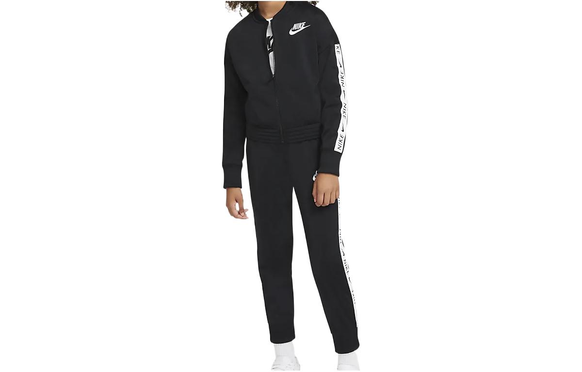 Повседневная спортивная одежда FW22 Black детская Nike, черный
Повседневная спортивная одежда FW22 Black детская Nike, черный