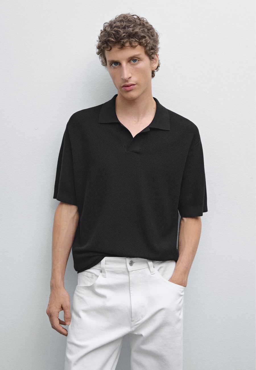 Поло Massimo Dutti TEXTURED SHORT SLEEVE , Dark Blue
Поло Massimo Dutti TEXTURED SHORT SLEEVE , Dark Blue