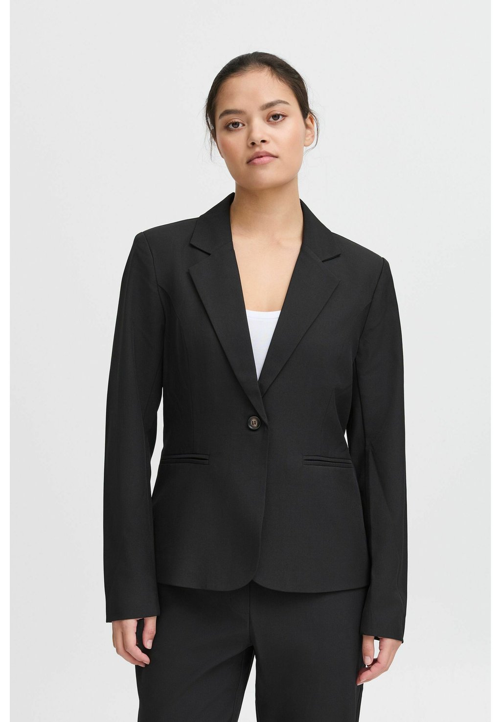 Блейзер IXDORTHEA ICHI, черный
Блейзер IXDORTHEA ICHI, черный