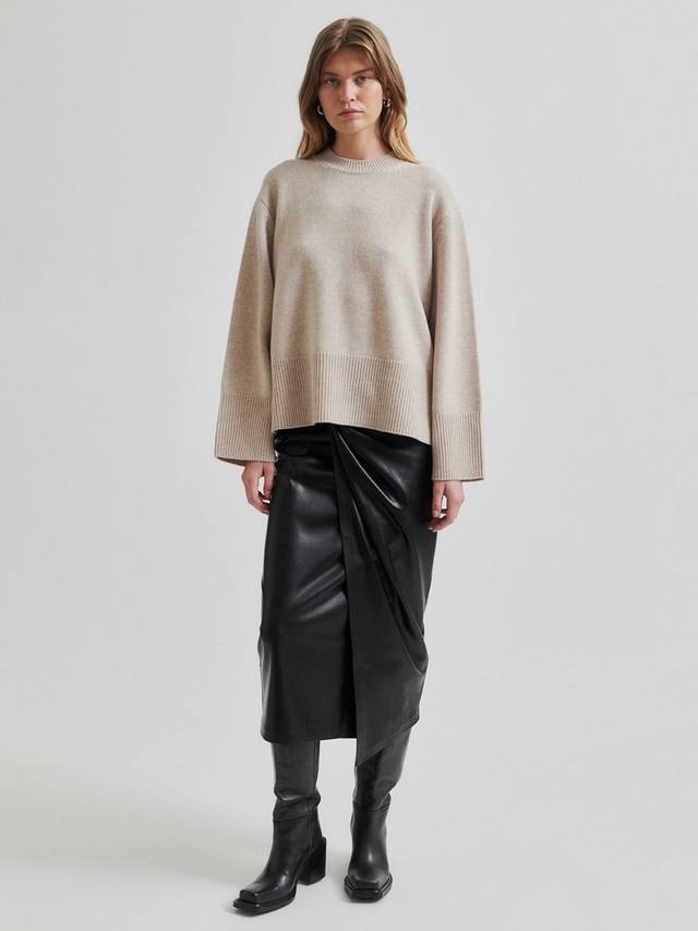 Юбка Seema из искусственной кожи с драпировкой Second Female, Black
Юбка Seema из искусственной кожи с драпировкой Second Female, Black