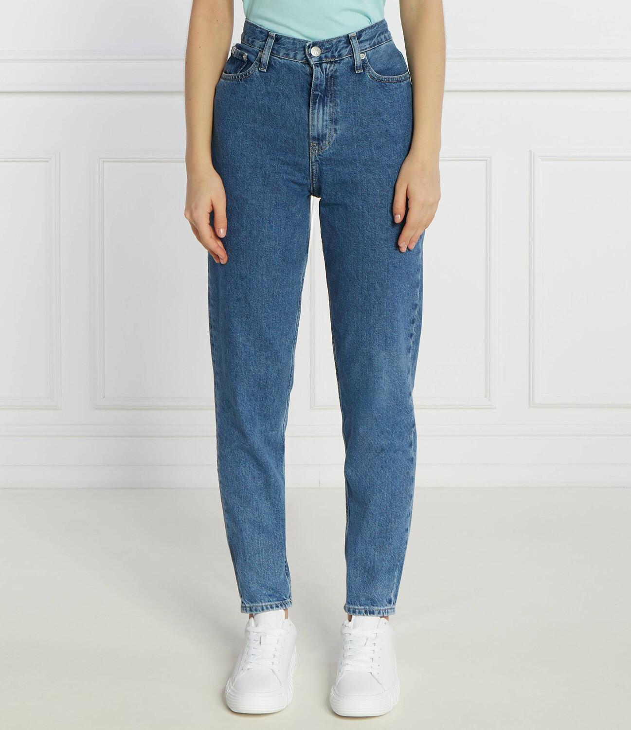 Джинсы CALVIN KLEIN JEANS Mom Fit high rise, синий
Джинсы CALVIN KLEIN JEANS Mom Fit high rise, синий