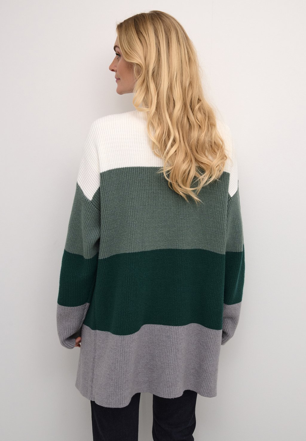 Кардиган OLIVIA Culture, темно-зеленый
Кардиган OLIVIA Culture, темно-зеленый