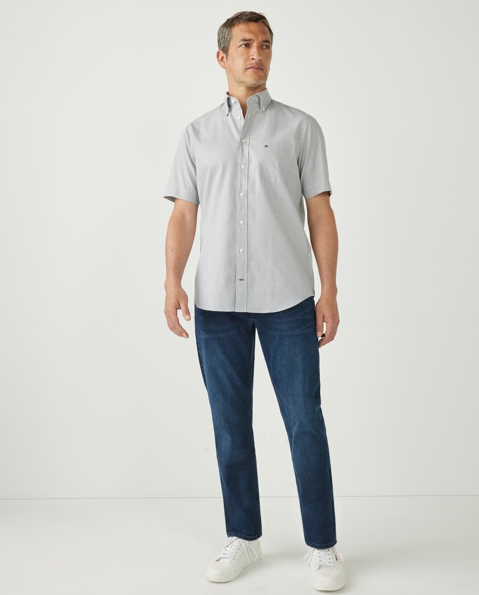 Мужские джинсы Denton обычного кроя средней потертости Tommy Hilfiger, индиго
Мужские джинсы Denton обычного кроя средней потертости Tommy Hilfiger, индиго