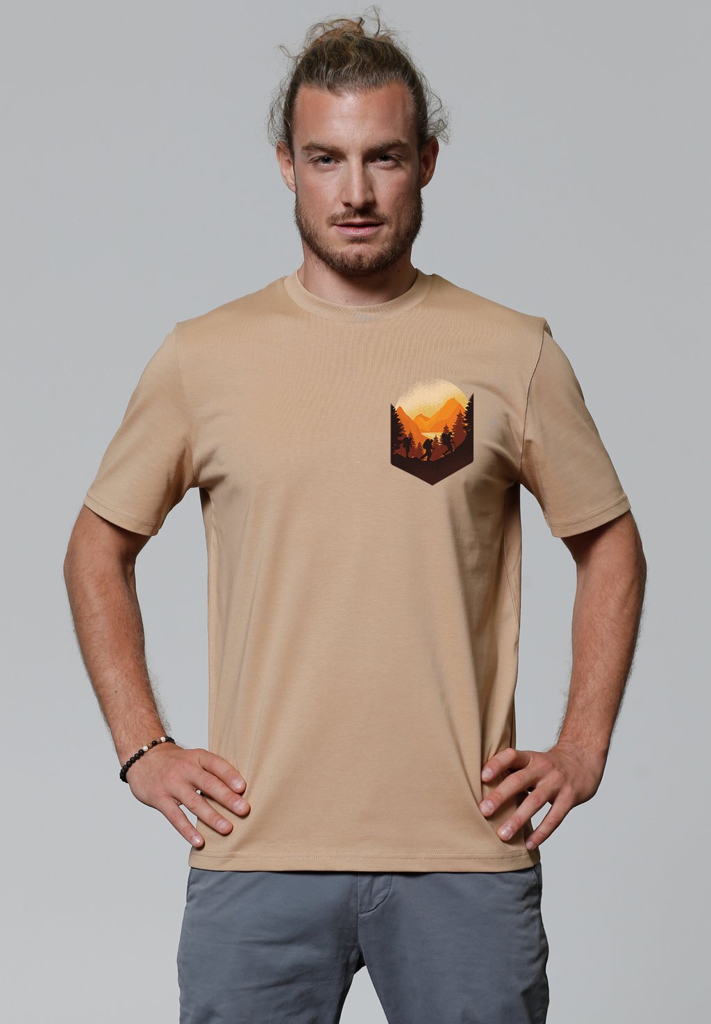 Футболка с принтом watapparel, бежевый
Футболка с принтом watapparel, бежевый