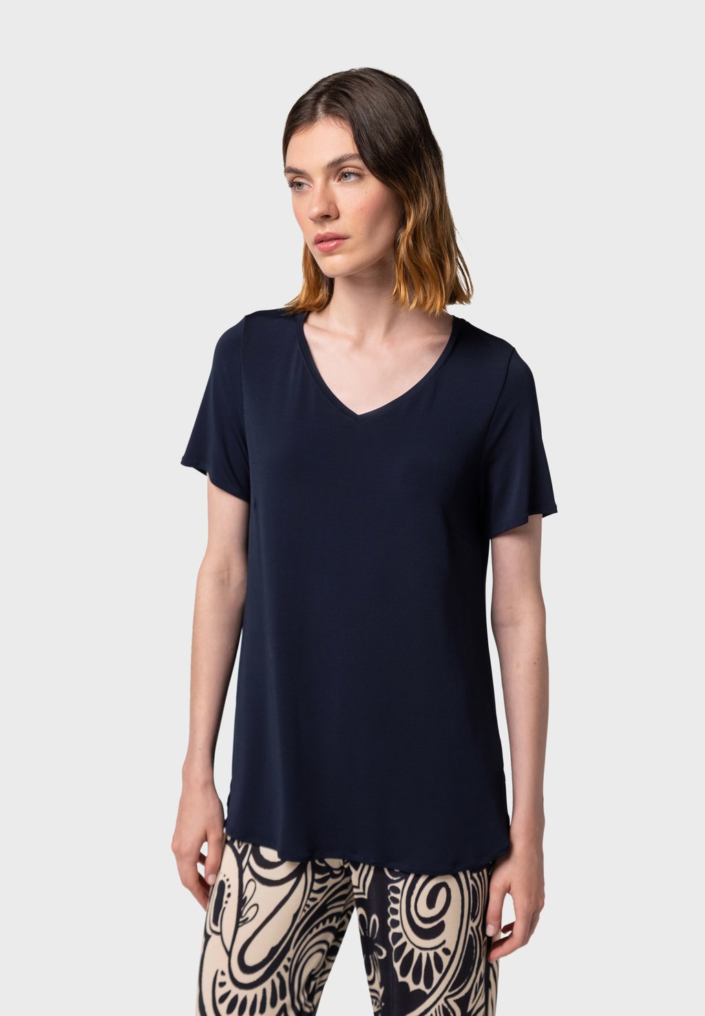 Базовая футболка NAULOVER, темно-синий
Базовая футболка NAULOVER, темно-синий