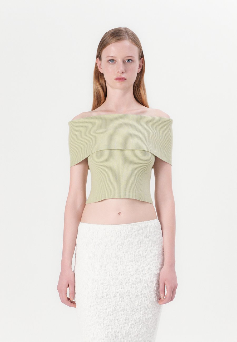 Топ Abercrombie & Fitch Top, Light Green
Топ Abercrombie & Fitch Top, Light Green