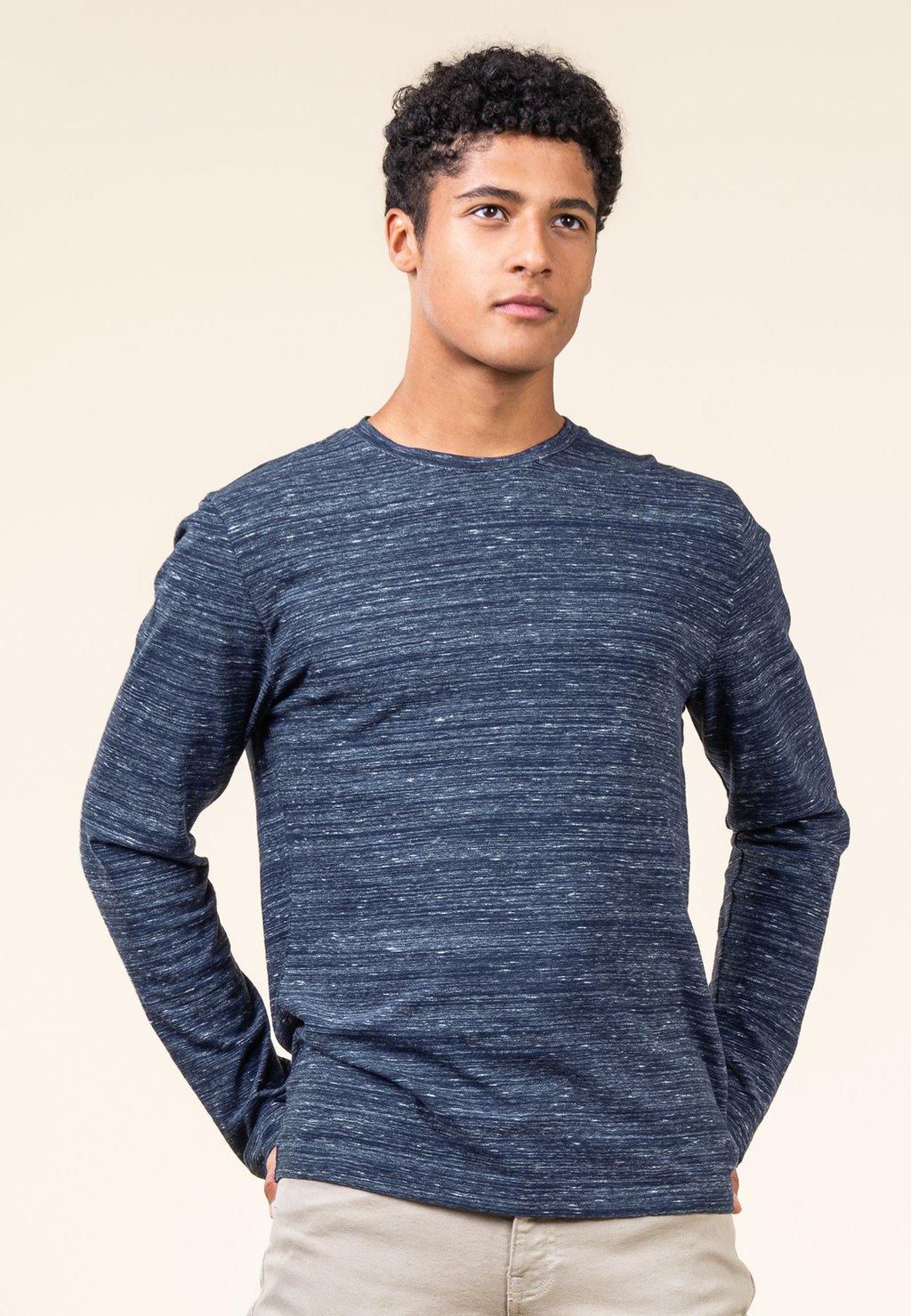 Лонгслив SOA Living Crafts, синий
Лонгслив SOA Living Crafts, синий