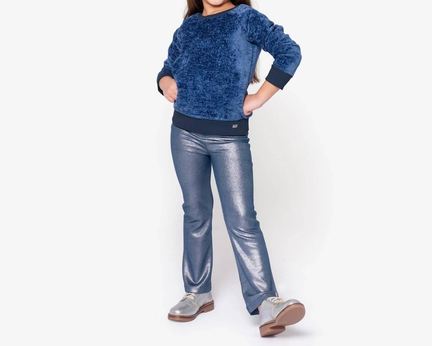 Девушки металлик бархатный свитер в темно-синем Appaman
Девушки металлик бархатный свитер в темно-синем Appaman