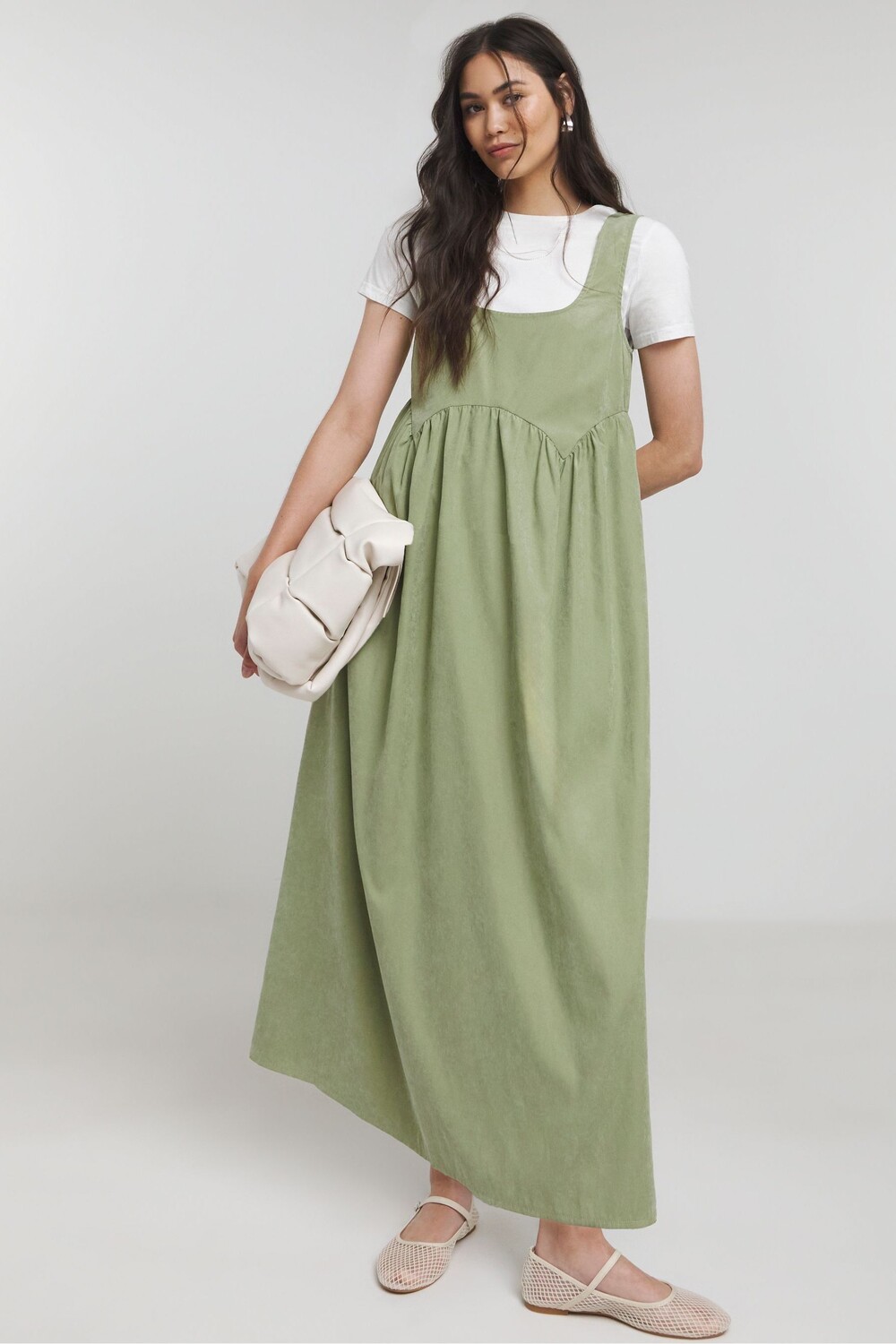 Платье фартук миди Simply Be, зеленый
Платье фартук миди Simply Be, зеленый