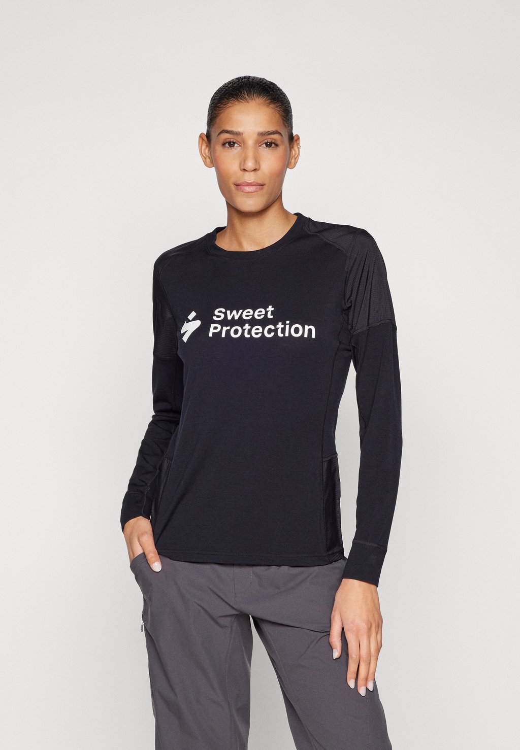 Топ с длинными рукавами HUNTER Sweet Protection, черный
Топ с длинными рукавами HUNTER Sweet Protection, черный