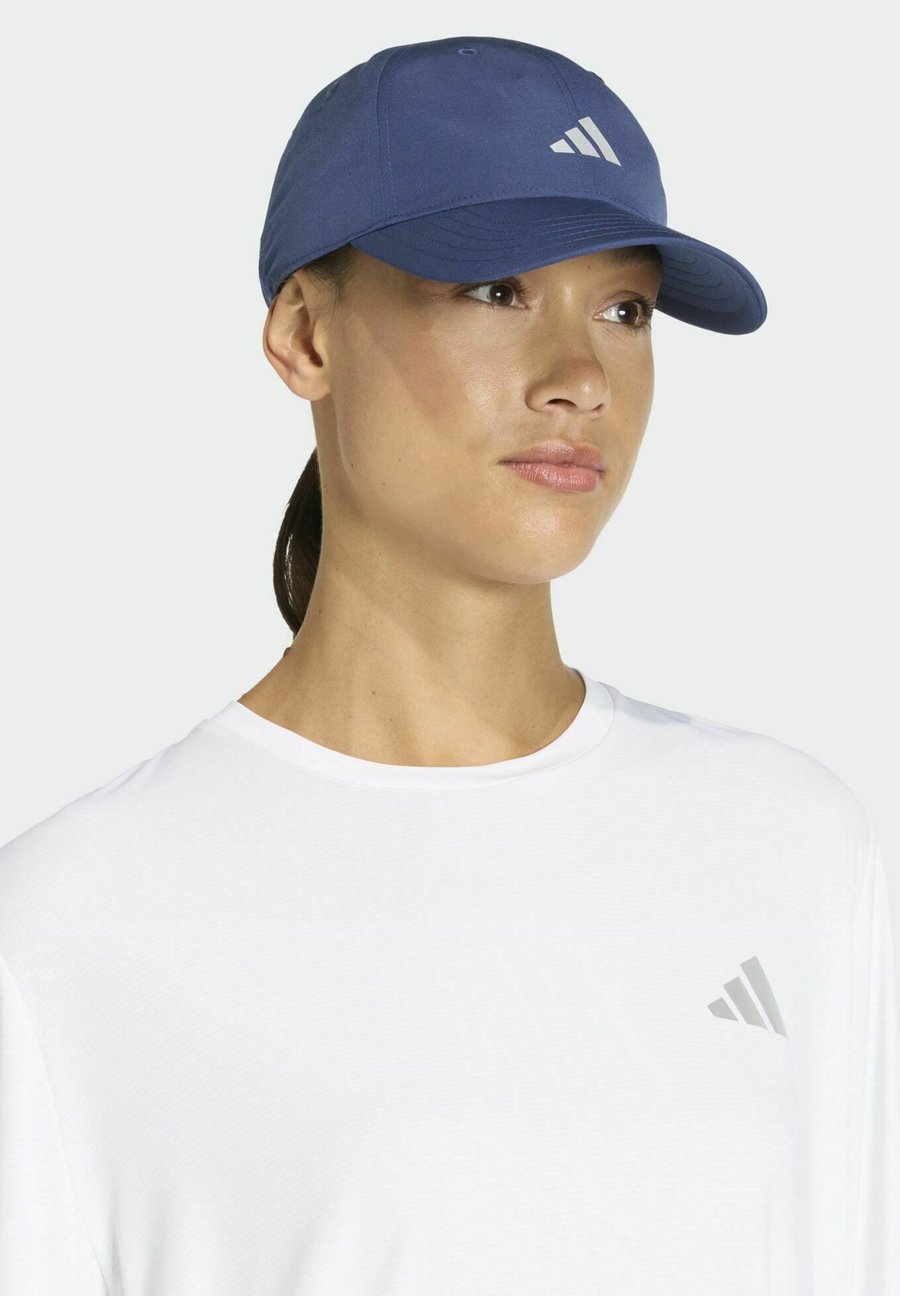 Бейсболка Adidas Performance RUN ES CC, Tech Indigo Reflective Silver/Dark Blue
Бейсболка Adidas Performance RUN ES CC, Tech Indigo Reflective Silver/Dark Blue