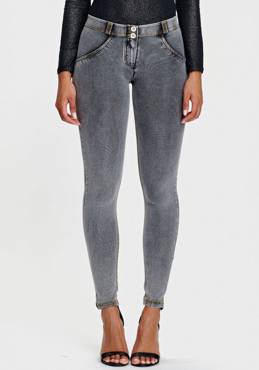 Узкие джеггинсы Freddy, светло-серый
Узкие джеггинсы Freddy, светло-серый