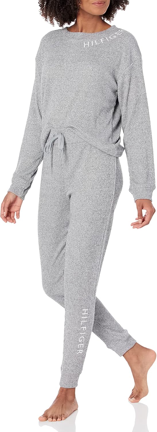 Женский пижамный комплект Tommy Hilfiger с логотипом на шее и манжетами на талии, Heather Grey
Женский пижамный комплект Tommy Hilfiger с логотипом на шее и манжетами на талии, Heather Grey