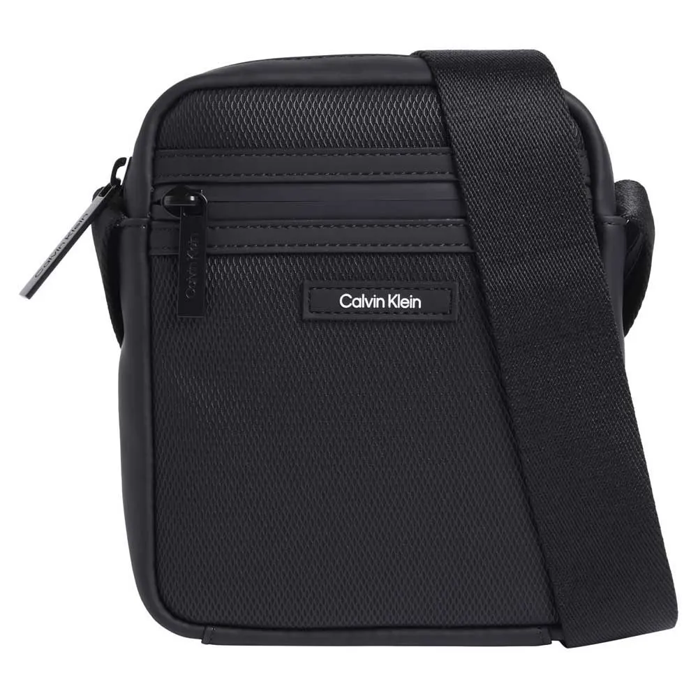 Сумка кросс-боди Calvin Klein Essential Xs Rub, черный
Сумка кросс-боди Calvin Klein Essential Xs Rub, черный