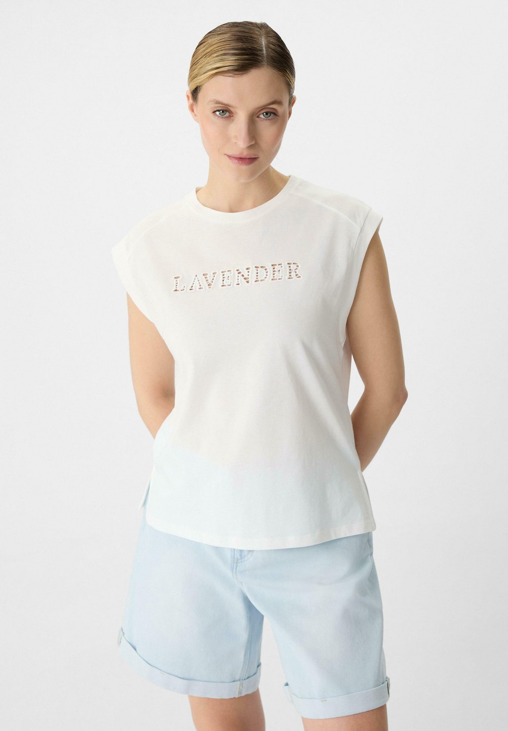 Базовая футболка comma casual identity, белый
Базовая футболка comma casual identity, белый