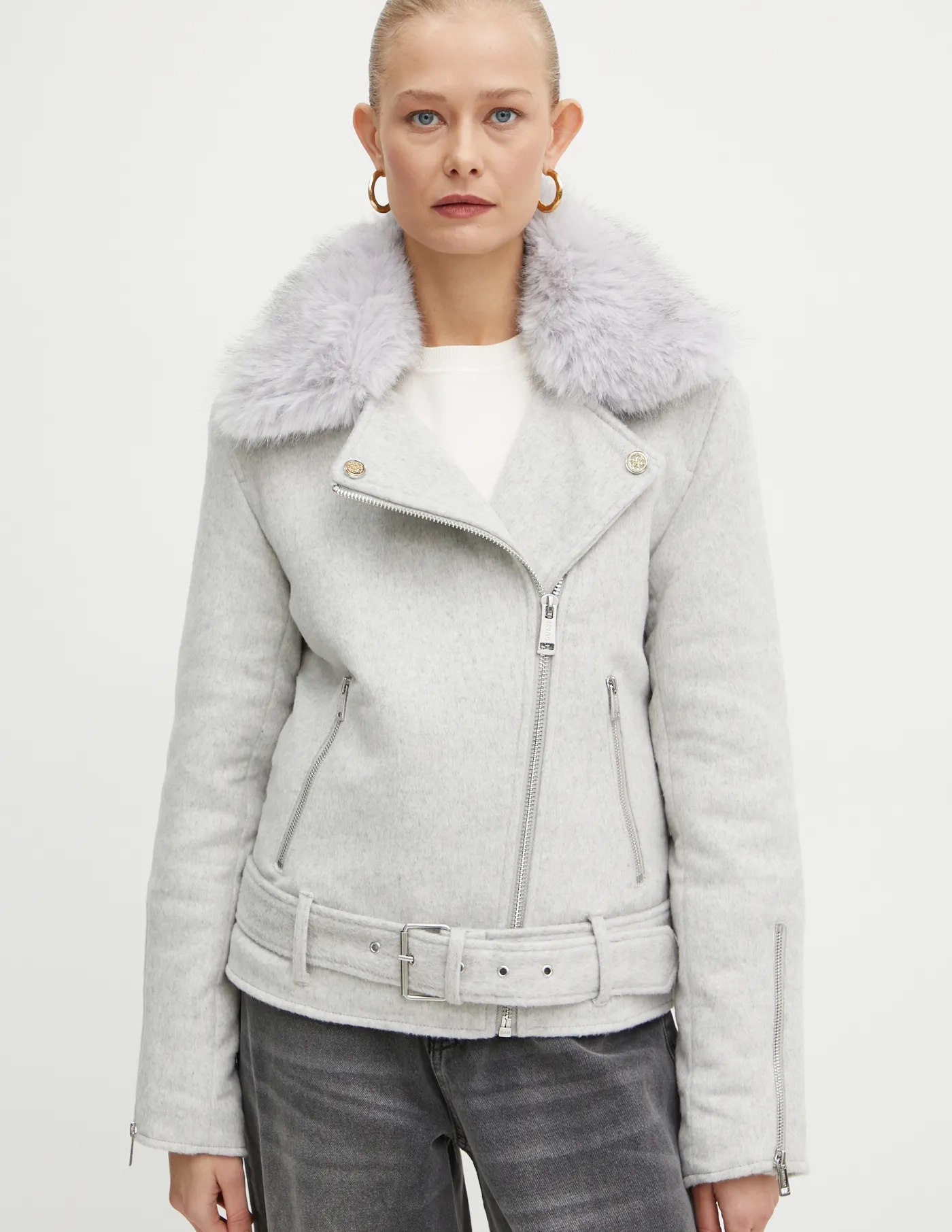 Куртка NANCY из смесовой шерсти Guess, серый
Куртка NANCY из смесовой шерсти Guess, серый