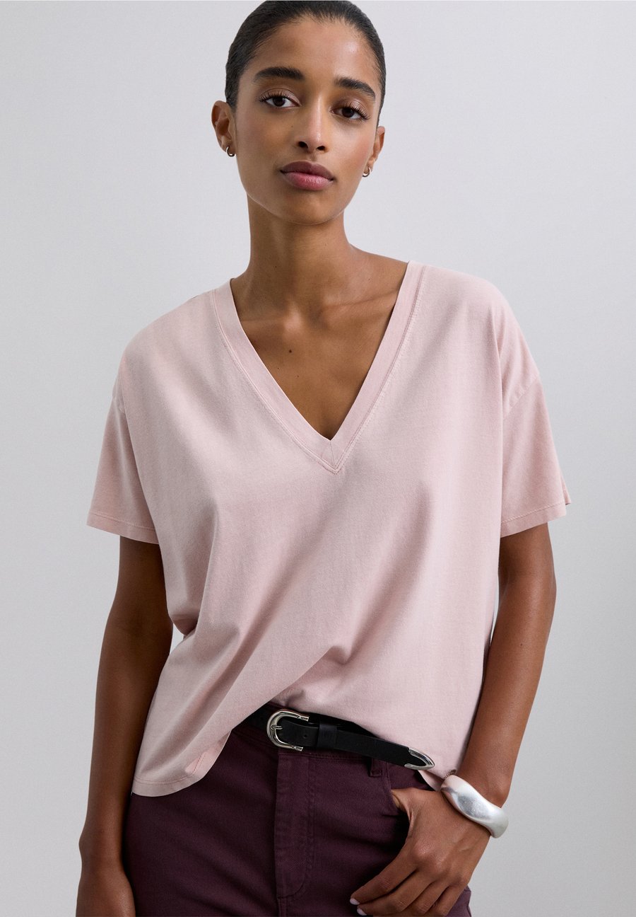 Футболка Scalpers PLAINSKULLV , Pale Pink/Pink
Футболка Scalpers PLAINSKULLV , Pale Pink/Pink