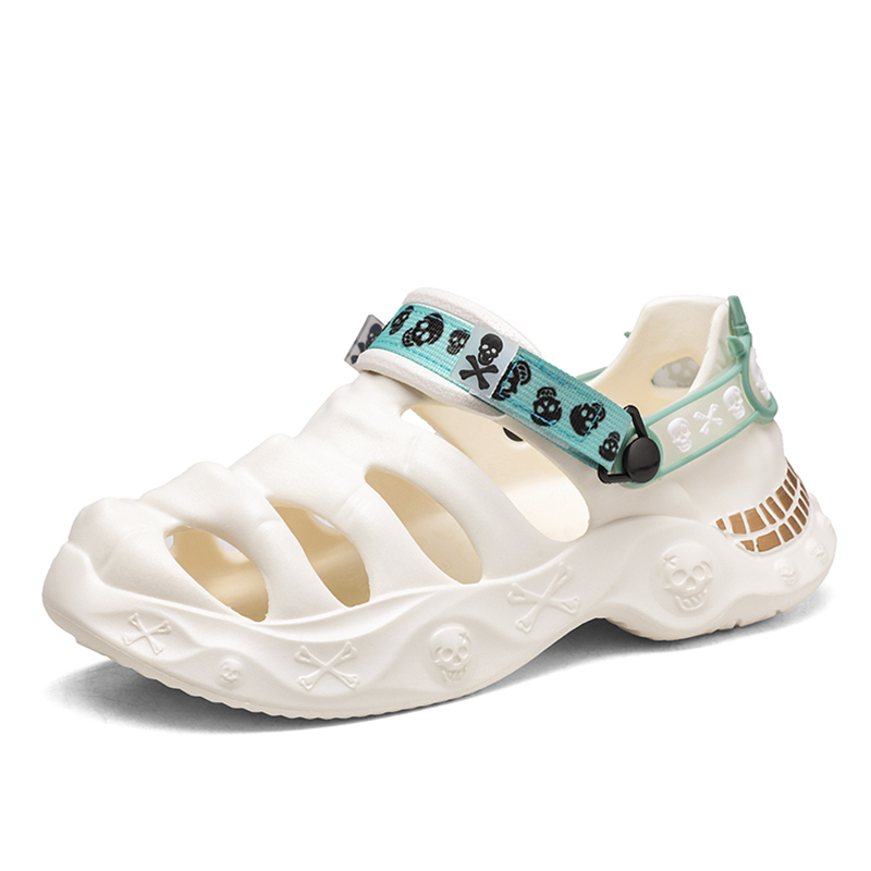 Darcy Sen Мужские черные сабо Bone Poison X
Darcy Sen Мужские черные сабо Bone Poison X