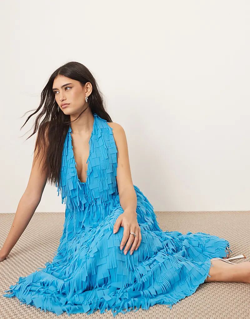 Длинное платье-трапеция ARRANGE с текстурированной отделкой и лазерной резкой на шее, синего цвета
Длинное платье-трапеция ARRANGE с текстурированной отделкой и лазерной резкой на шее, синего цвета