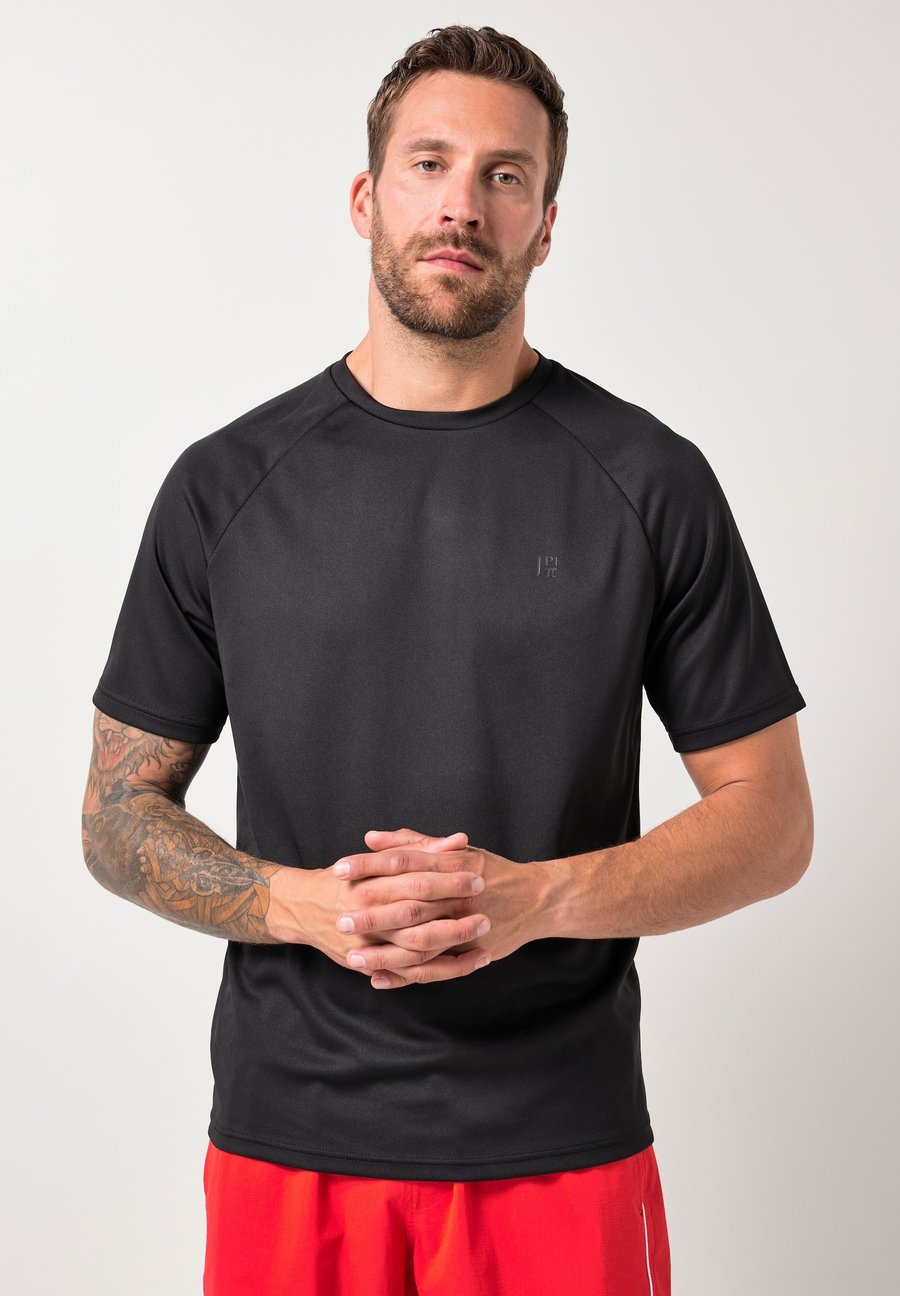 Футболка JP1880 FLEXNAMIC FITNESS HALBARM RÜCKEN QUICKDRY, Black, Черный, Футболка JP1880 FLEXNAMIC FITNESS HALBARM RÜCKEN QUICKDRY, Black
Футболка JP1880 FLEXNAMIC FITNESS HALBARM RÜCKEN QUICKDRY, Black, Черный, Футболка JP1880 FLEXNAMIC FITNESS HALBARM RÜCKEN QUICKDRY, Black