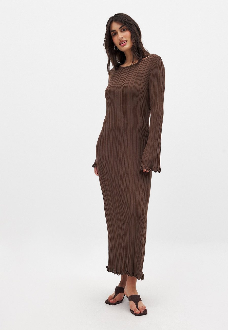 Платье NA-KD ROUND NECK FRILL, Brown
Платье NA-KD ROUND NECK FRILL, Brown