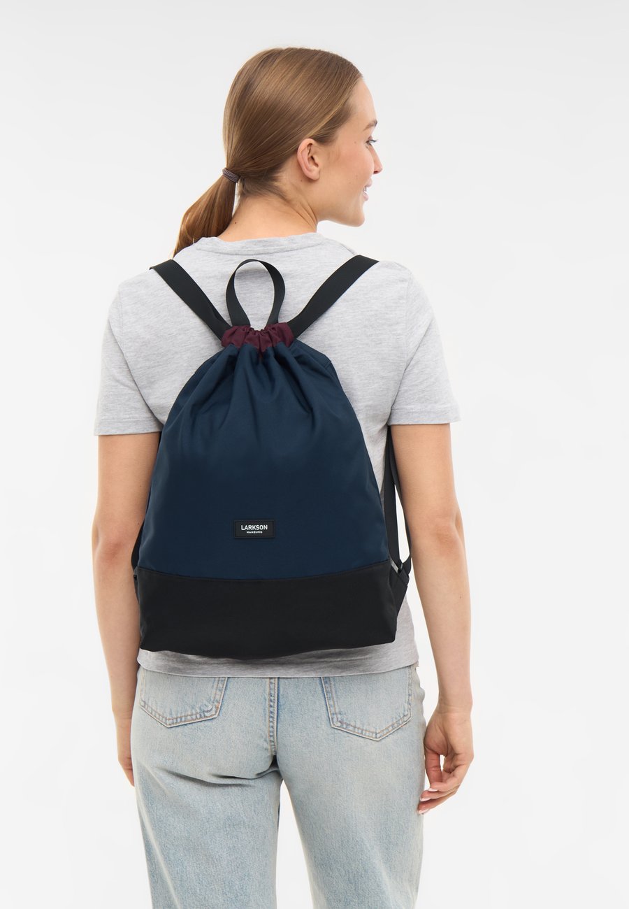 Рюкзак Larkson NO 7, Blue Berry/Berry
Рюкзак Larkson NO 7, Blue Berry/Berry
