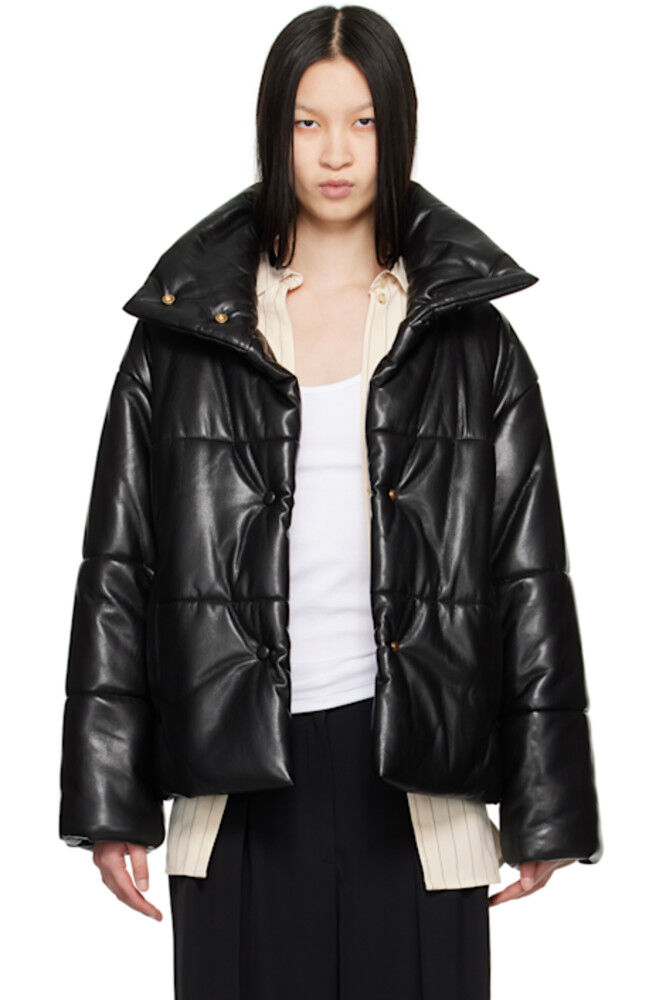 Черная куртка-пуховик из веганской кожи Nanushka
Черная куртка-пуховик из веганской кожи Nanushka