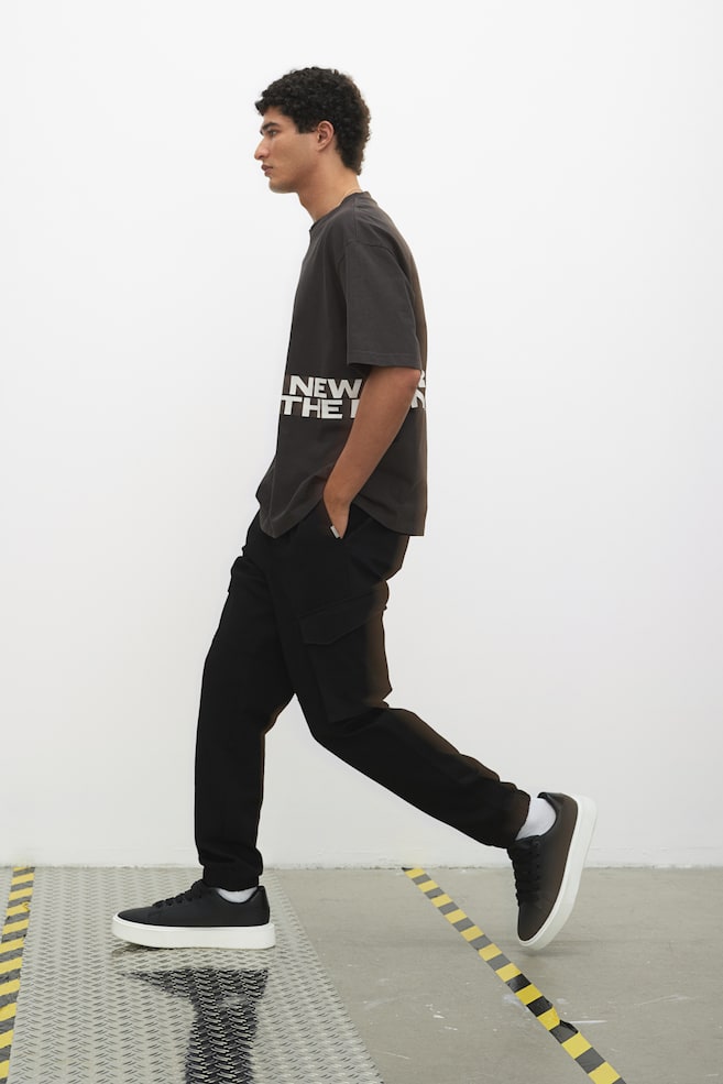 Застиранная футболка свободного покроя. H&M, мультиколор
Застиранная футболка свободного покроя. H&M, мультиколор