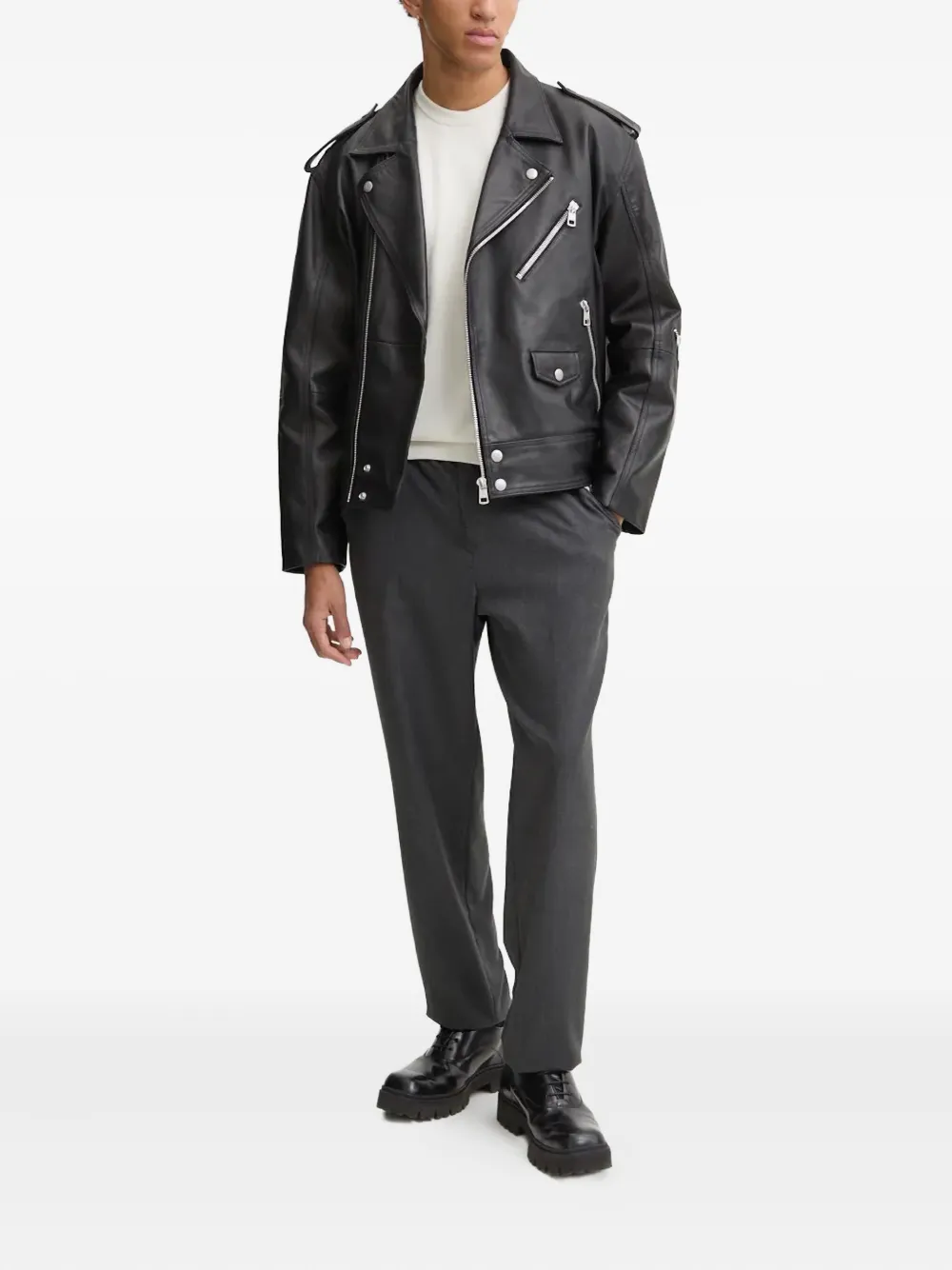 Хлопковый свитер с нашивкой-логотипом Hugo, белый
Хлопковый свитер с нашивкой-логотипом Hugo, белый