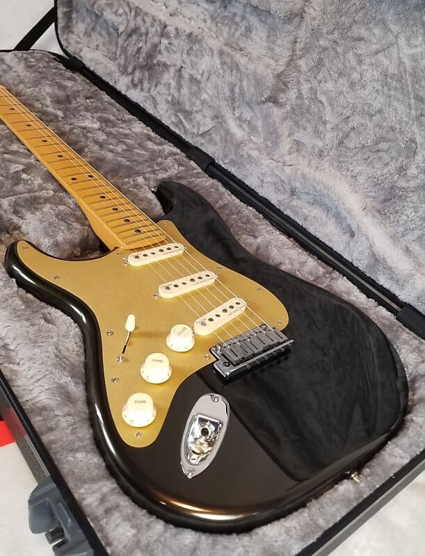Электрогитара Fender American Ultra Stratocaster Left-Hand Electric Guitar, Maple Fingerboard, Texas Tea W/ Hard Case
Электрогитара Fender American Ultra Stratocaster Left-Hand Electric Guitar, Maple Fingerboard, Texas Tea W/ Hard Case