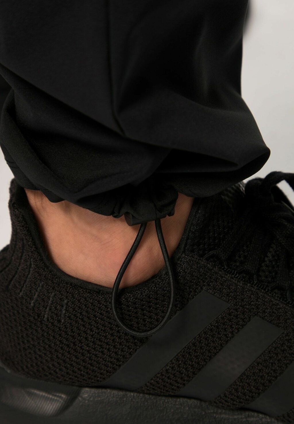 Спортивные брюки JP1880, черный
Спортивные брюки JP1880, черный