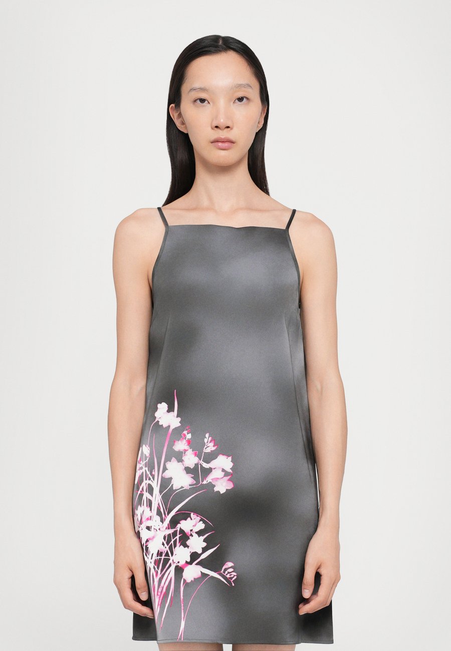 Платье MAX&Co. CIMONE, Anthrazit/Multi-Coloured
Платье MAX&Co. CIMONE, Anthrazit/Multi-Coloured