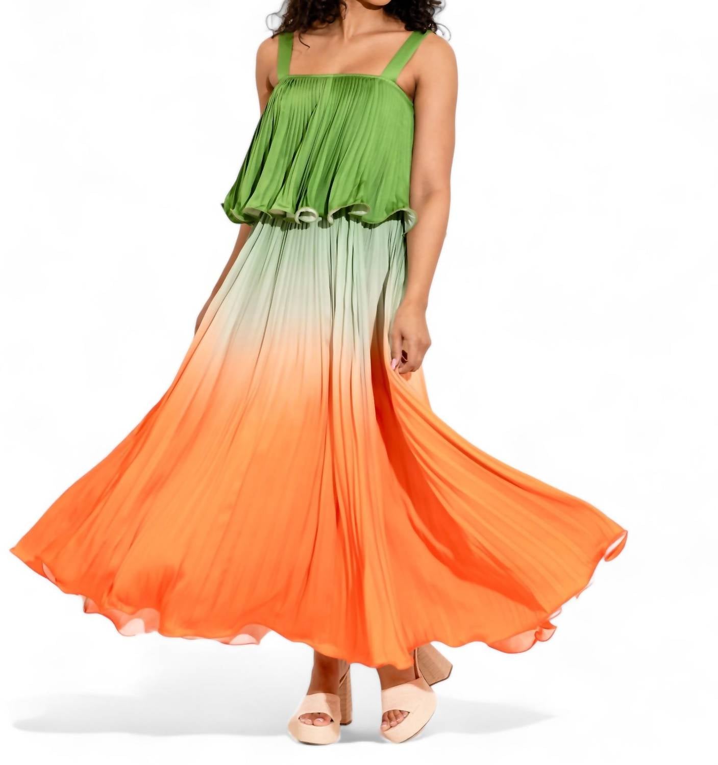 Платье Саманты в цвете омбре Alden Adair, цвет ombre
Платье Саманты в цвете омбре Alden Adair, цвет ombre