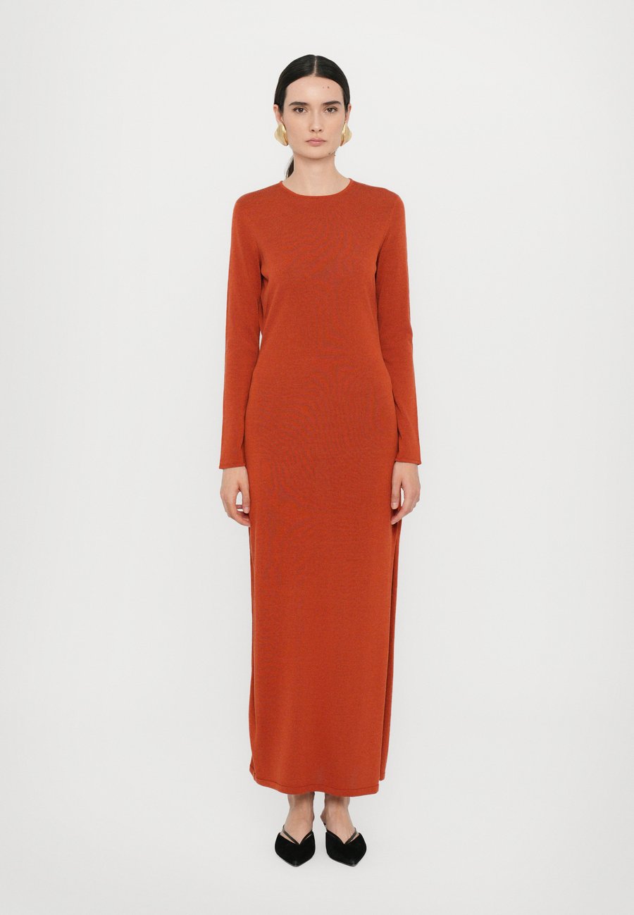 Платье Zadig & Voltaire SARRA VICO, Sienna/Orange
Платье Zadig & Voltaire SARRA VICO, Sienna/Orange