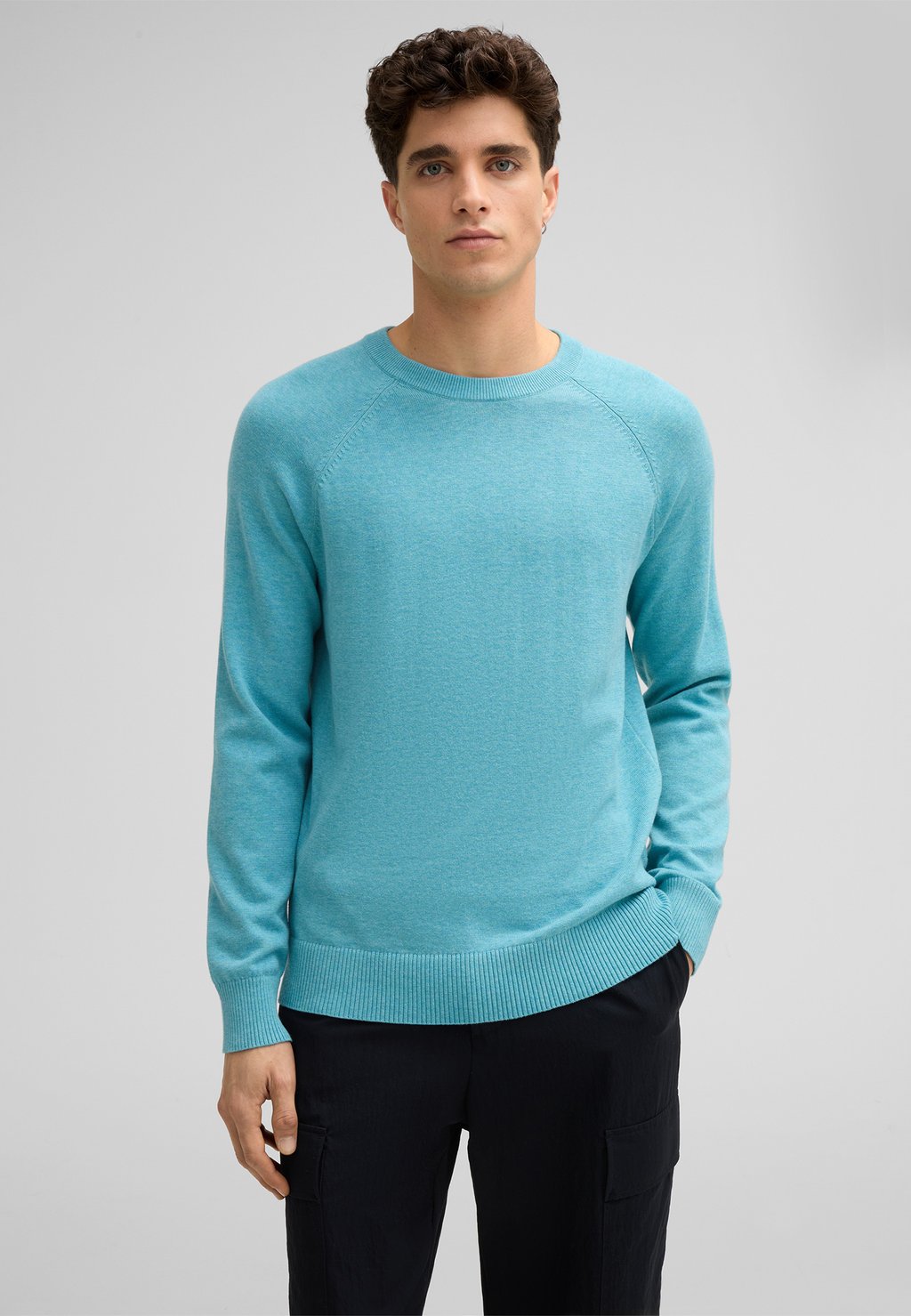 Джемпер Strellson, светло-голубой
Джемпер Strellson, светло-голубой