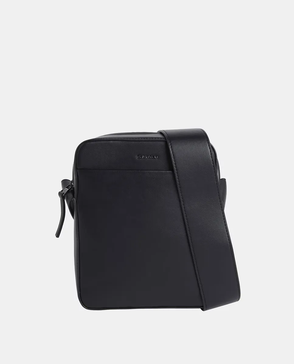 Изысканная мужская сумка через плечо Calvin Klein, чёрный
Изысканная мужская сумка через плечо Calvin Klein, чёрный