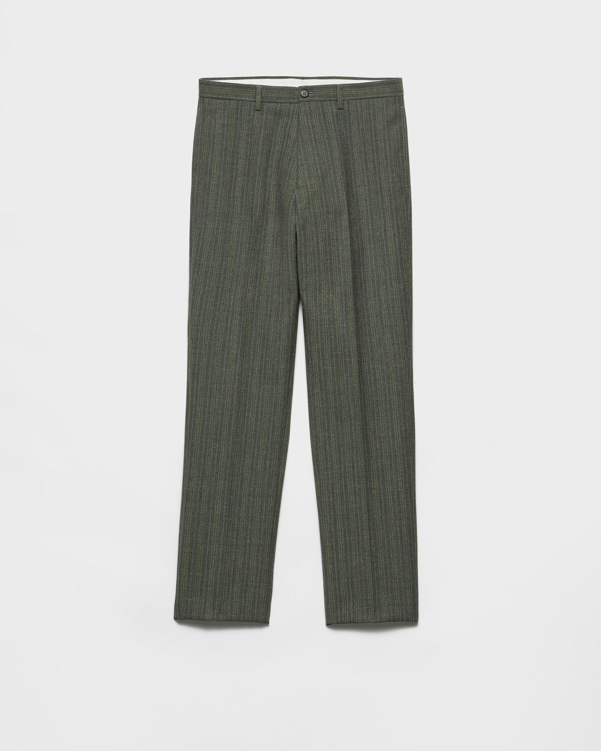 Брюки из шерстяной смеси в тонкую полоску Prada, шалфейно-зеленый
Брюки из шерстяной смеси в тонкую полоску Prada, шалфейно-зеленый