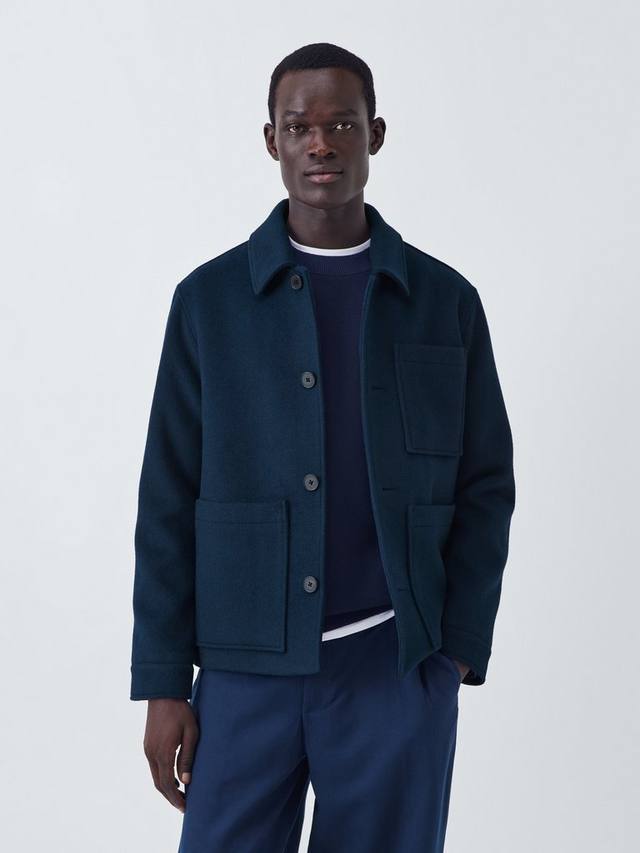 Короткая куртка из шерстяной смеси Kin
Короткая куртка из шерстяной смеси Kin