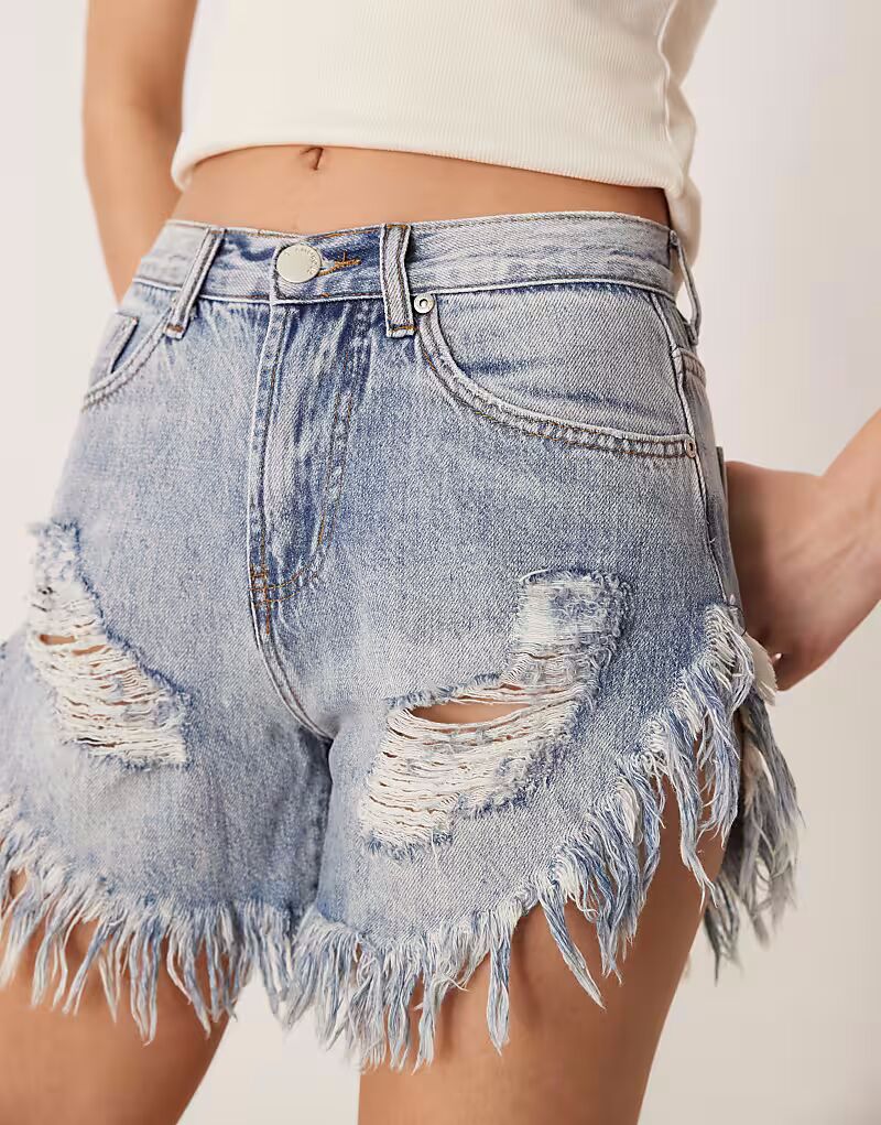 Гламурные джинсовые шорты с потертостями в античном стиле Glamorous
Гламурные джинсовые шорты с потертостями в античном стиле Glamorous