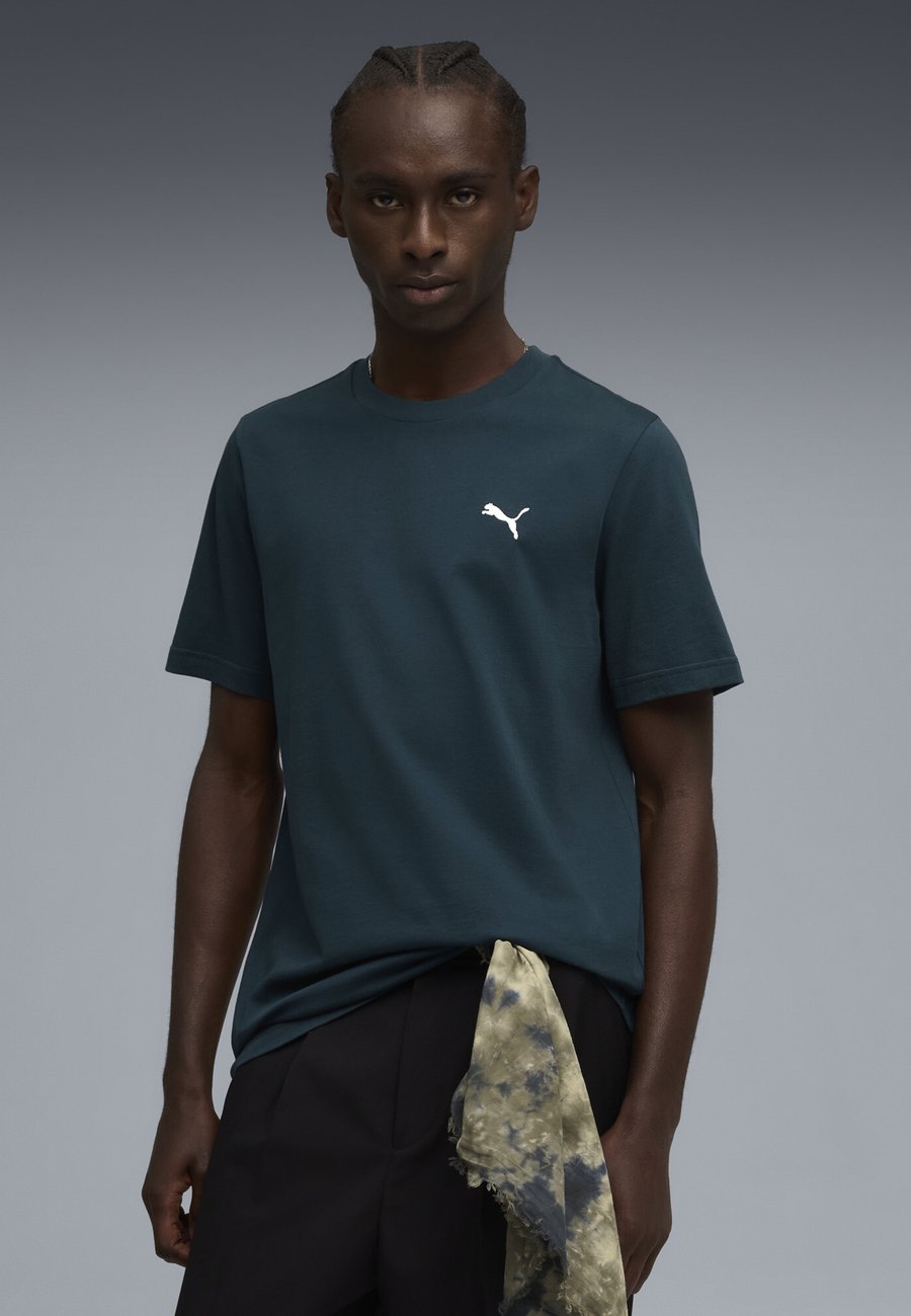 Футболка Puma WARDROBE, Green Terrain/Green
Футболка Puma WARDROBE, Green Terrain/Green