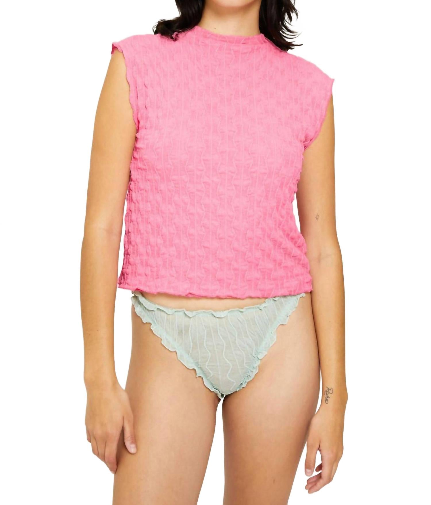 Футболка Ross Tee в румяном цвете FIND ME NOW, красный
Футболка Ross Tee в румяном цвете FIND ME NOW, красный