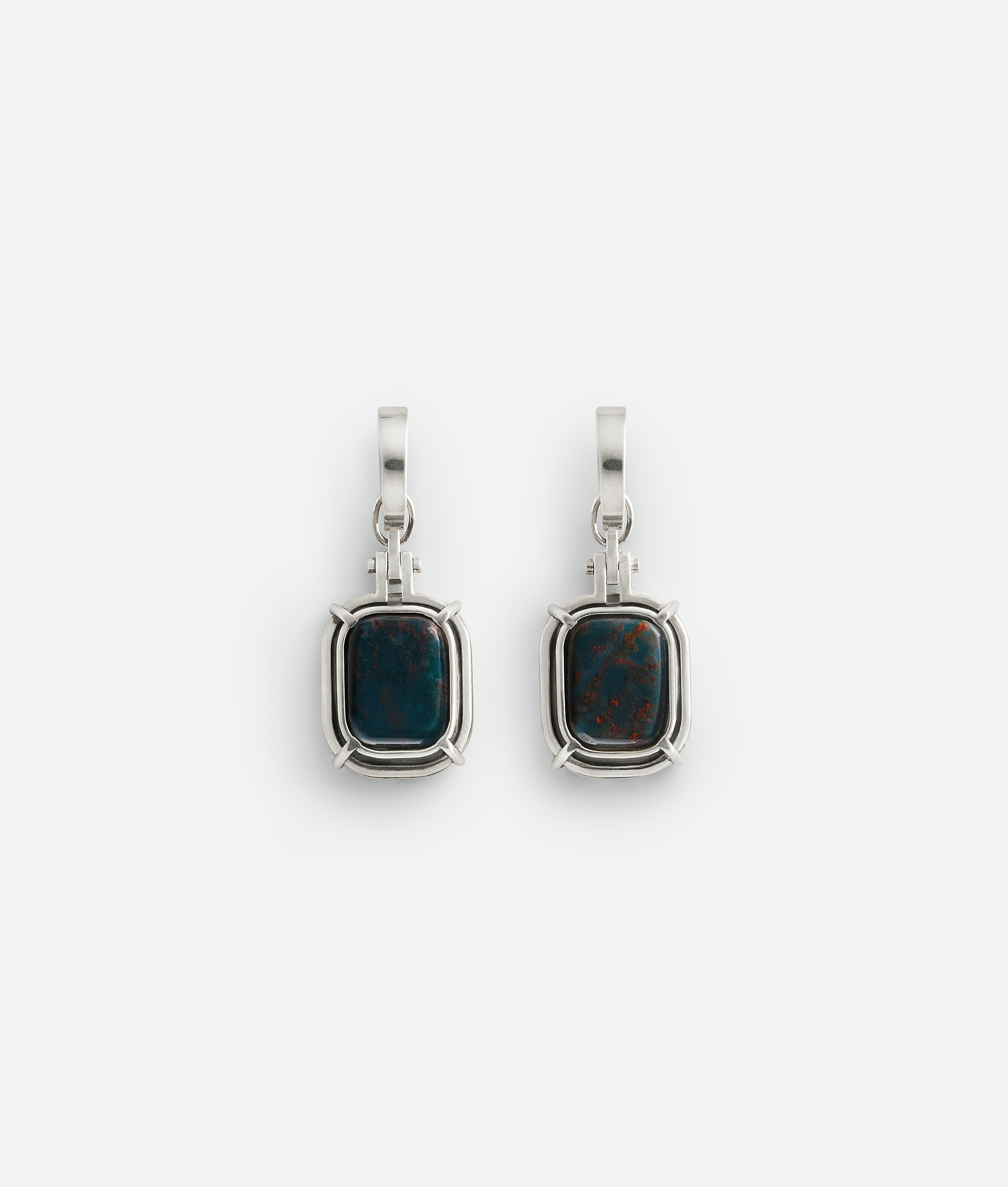 Mineral earrings BOTTEGA VENETA, камень крови
Mineral earrings BOTTEGA VENETA, камень крови