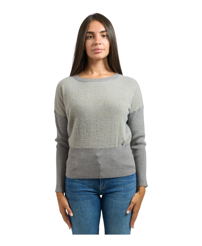 Серый свитер с люрексовой отделкой Yes Zee, серый
Серый свитер с люрексовой отделкой Yes Zee, серый