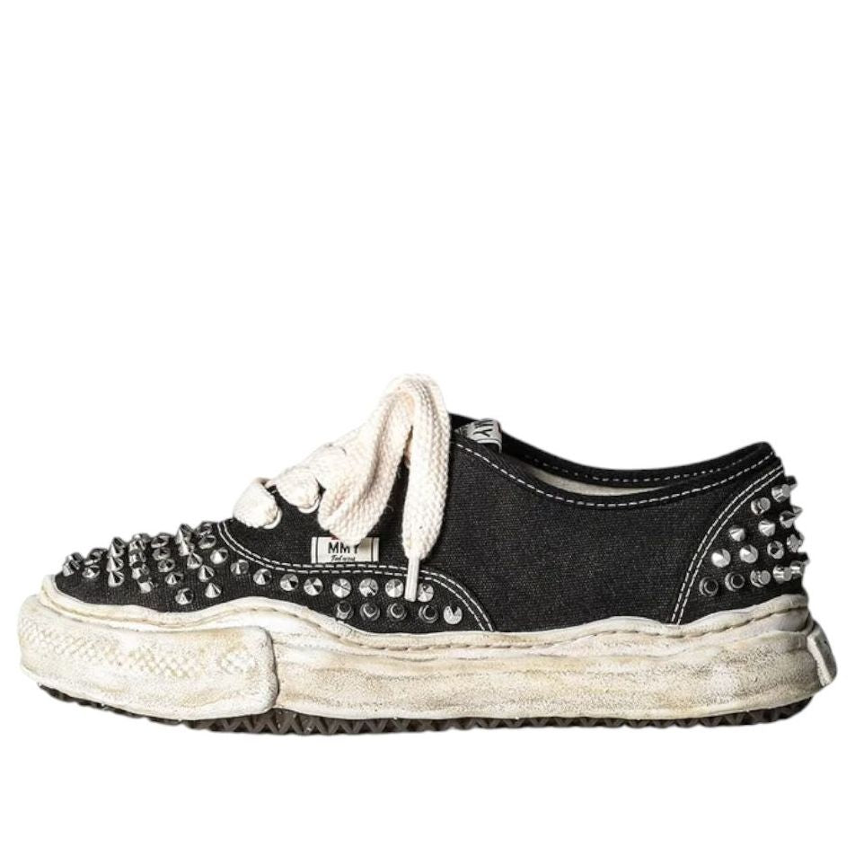 Maison Mihara Yasuhiro Baker OG Sole Studded Canvas Low 'Black'
Maison Mihara Yasuhiro Baker OG Sole Studded Canvas Low 'Black'