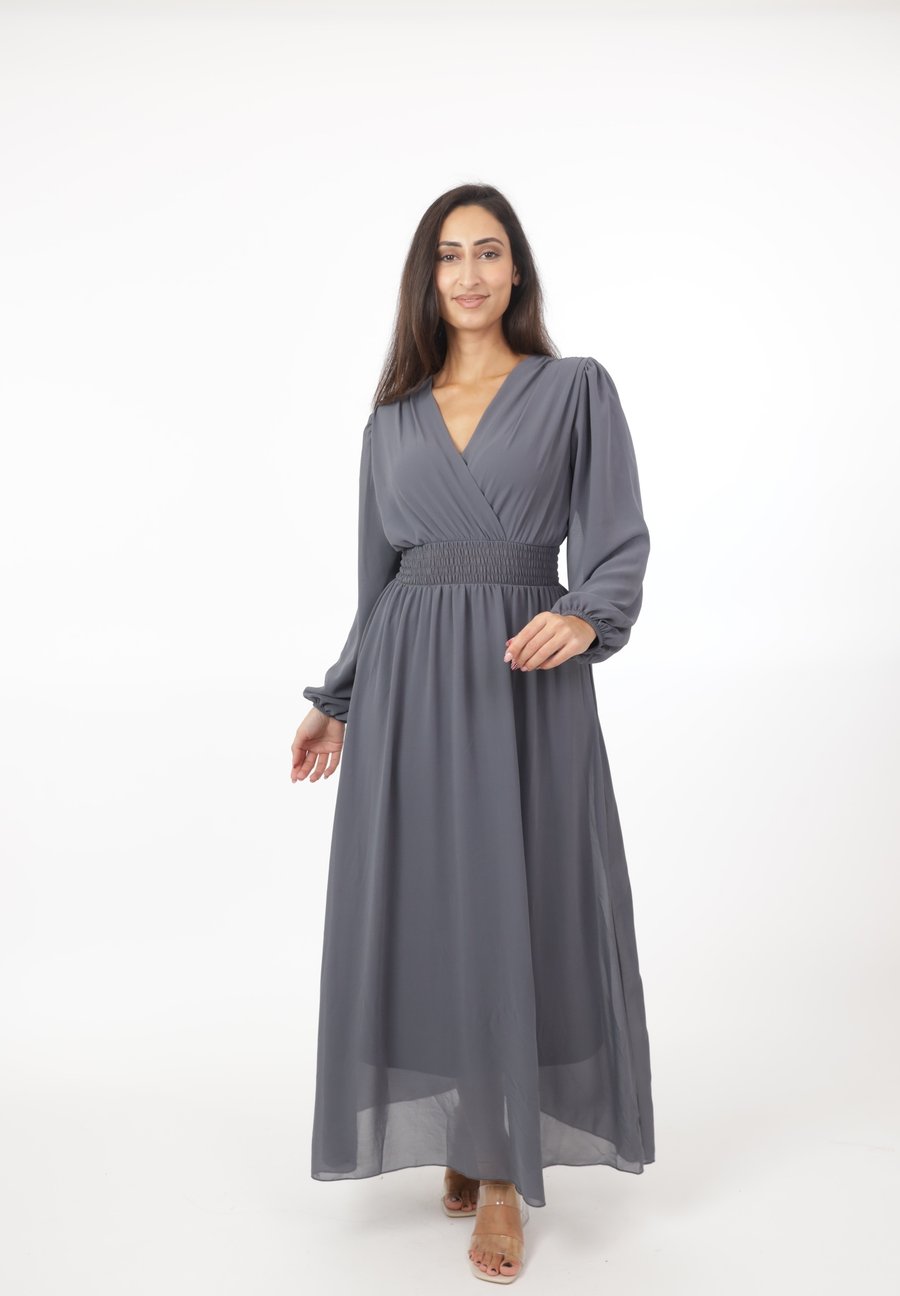 Платье Elara Maxi dress, Grau/Dark Grey
Платье Elara Maxi dress, Grau/Dark Grey