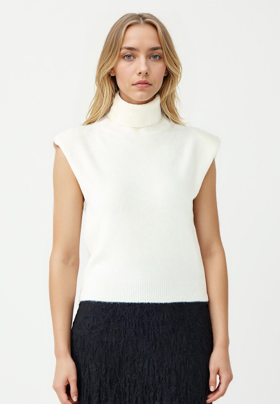 Футболка Jimmy Key REGULAR FIT POLO NECK SWEATER, Ecru/Off-White, Белый, Футболка Jimmy Key REGULAR FIT POLO NECK SWEATER, Ecru/Off-White
Футболка Jimmy Key REGULAR FIT POLO NECK SWEATER, Ecru/Off-White, Белый, Футболка Jimmy Key REGULAR FIT POLO NECK SWEATER, Ecru/Off-White