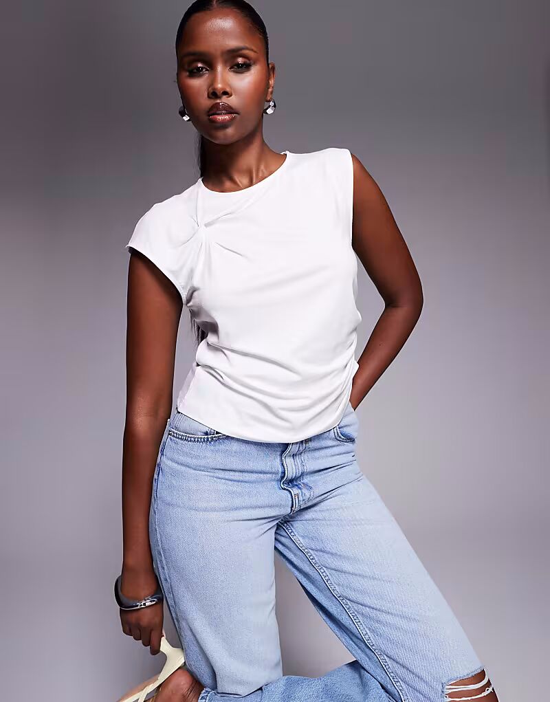 Футболка с перекрученной деталью на рукаве и сборкой сбоку цвета слоновой кости Asos Design, Бежевый, Футболка с перекрученной деталью на рукаве и сборкой сбоку цвета слоновой кости Asos Design
Футболка с перекрученной деталью на рукаве и сборкой сбоку цвета слоновой кости Asos Design, Бежевый, Футболка с перекрученной деталью на рукаве и сборкой сбоку цвета слоновой кости Asos Design